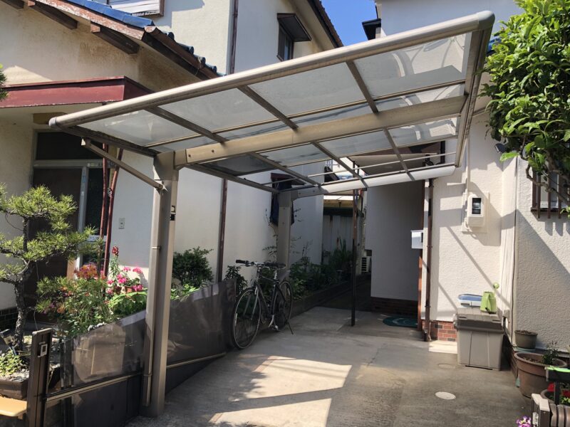 カーポート取替工事。