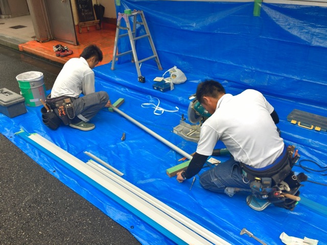 引戸入替、ドアカバーの工法。